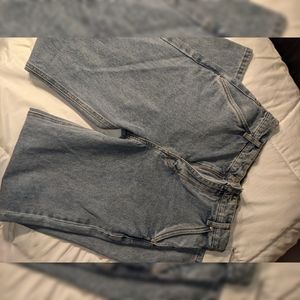 Junior's "boyfriend" jeans